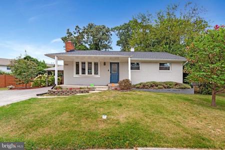 556 CRESTPARK DRIVE