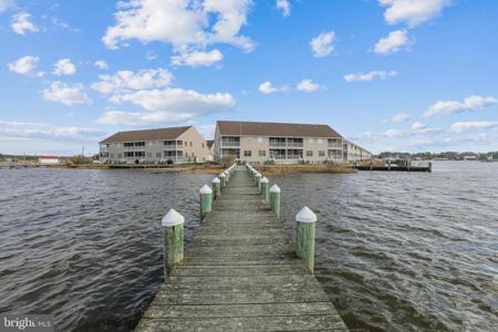 107 WATERS EDGE