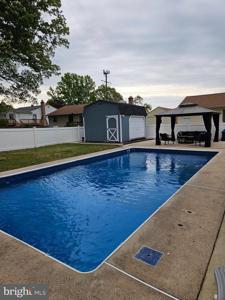 7947 ROXBURY DRIVE