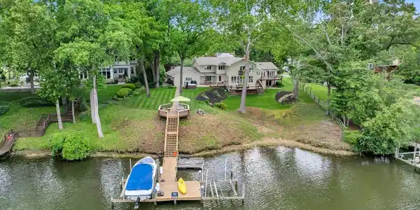 893 MALLARD CIRCLE