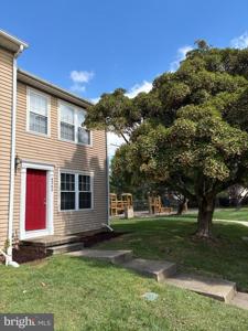 4342 DOWNS SQUARE
