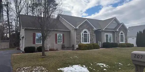 207 WOOD DUCK DRIVE
