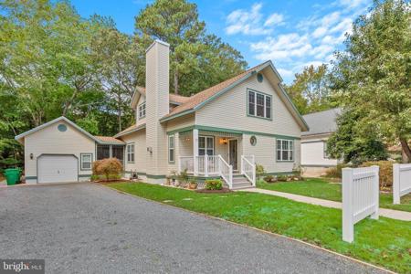 17 MARY ELIZABETH DRIVE