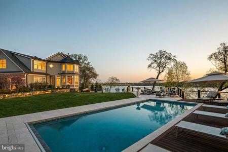 1900 CARROLLTON ROAD