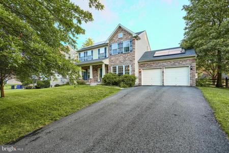 121 FLINTSTONE DRIVE