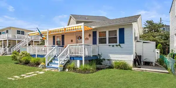113 QUAY BOULEVARD