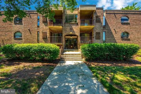 15 SILVERWOOD CIRCLE