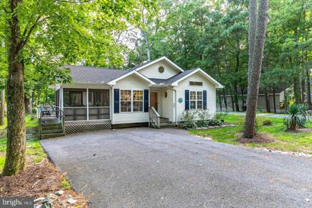 40 BIRDNEST DRIVE