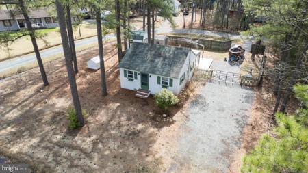 819 SEABREEZE ROAD
