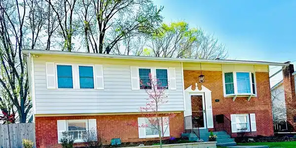 805 NORWOOD LANE