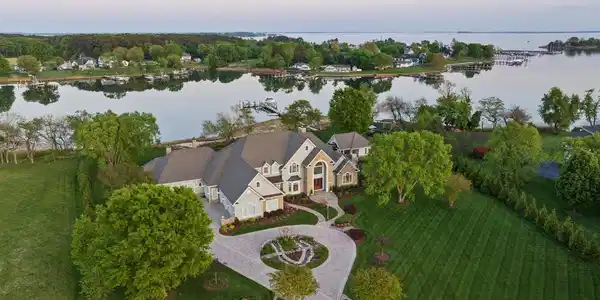 330 SERENITY LANE