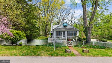 4 SHILEY STREET