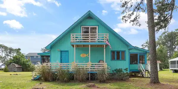 5320 CEDAR DRIVE