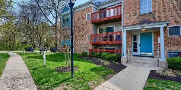 1260 SUGARWOOD CIRCLE
