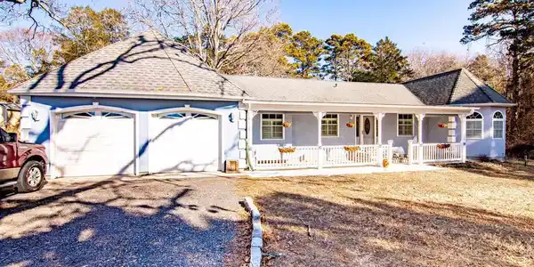 62 CEDAR