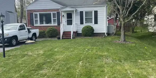209 BEVERLEY AVENUE