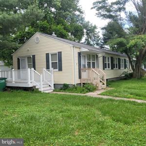7 ABERDEEN AVENUE