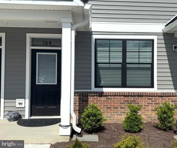 2101 EMDEN LANE