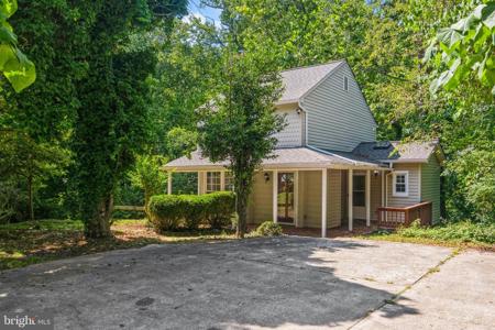 700 RIVERVIEW TERRACE