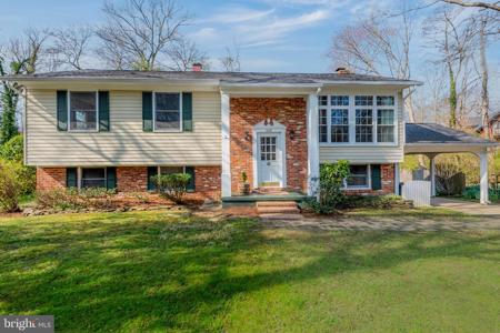 462 POPLAR LANE