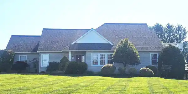 122 WILLOW OAK COURT