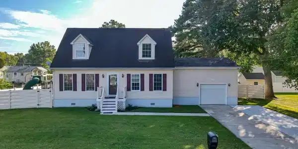 123 QUAKER ROAD