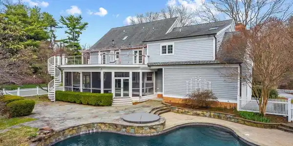 182 WROXETER DRIVE