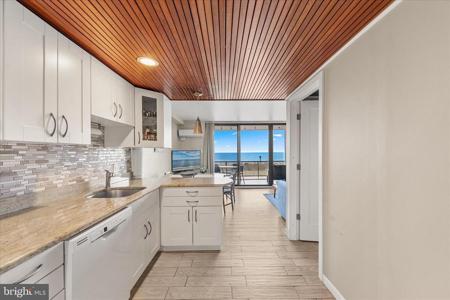 11400 COASTAL HIGHWAY