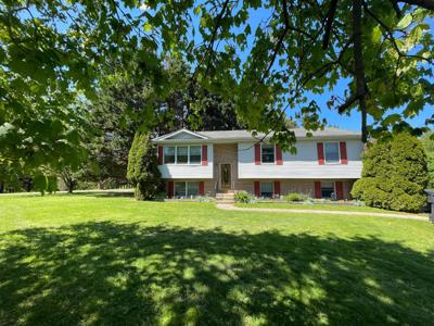 75 FRANKLIN DRIVE