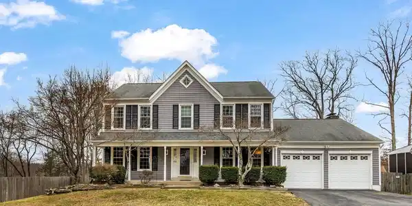 3 SNOW MEADOW LANE