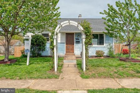 147 BAY BLVD