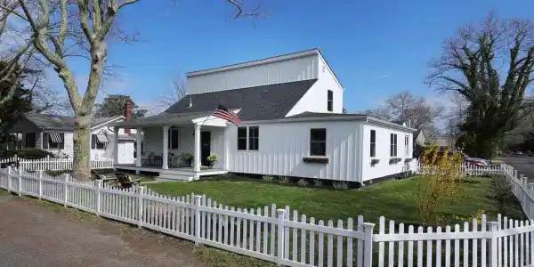 18 BUCKNELL AVENUE