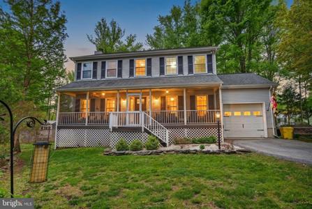 1221 COVE DRIVE