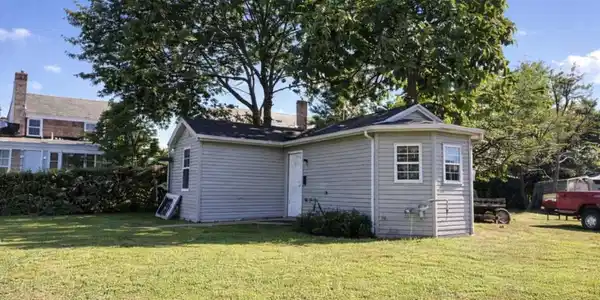 51 GRIFFITH STREET