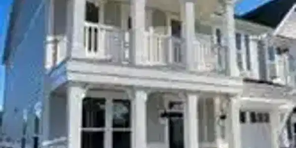 320 BAYBERRY DRIVE