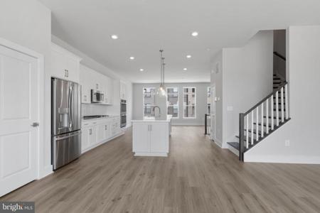2616 FERRY BAR DRIVE