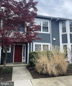 7 MIZZEN COURT