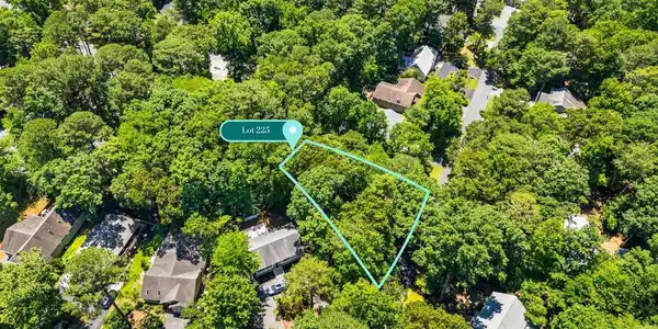 12 MOONRAKER ROAD
