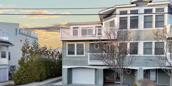 1060 LONG BEACH BOULEVARD CW