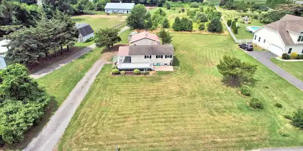 225 RITTER LANE