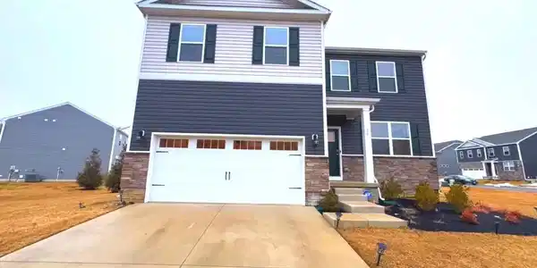 28 BUTTERCUP CIRCLE