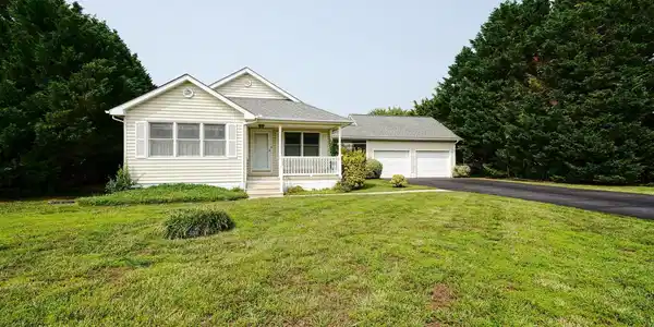 3 TURTLE DOVE DRIVE