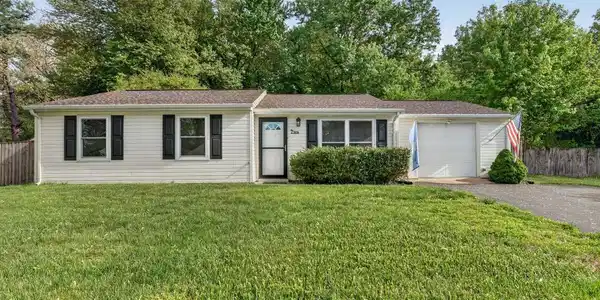 9696 MEADOWVIEW DRIVE