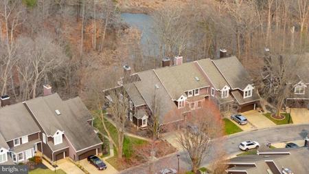 2738 GINGERVIEW LANE