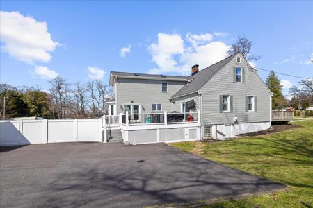 1217 VALLEY ROAD