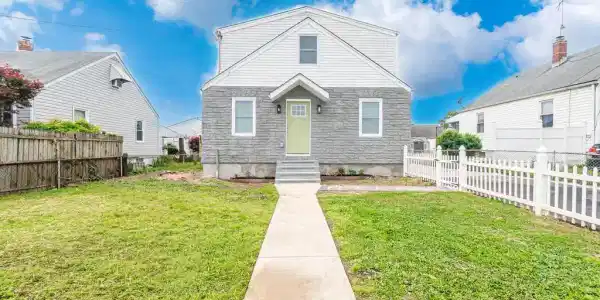 1219 POINT ROAD