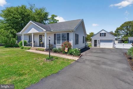 745 HICKMAN DRIVE