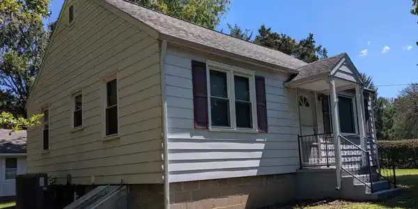 72 HILLCREST LANE