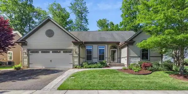 36346 REDSTART COURT