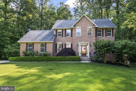 2015 ROSEDALE LANE